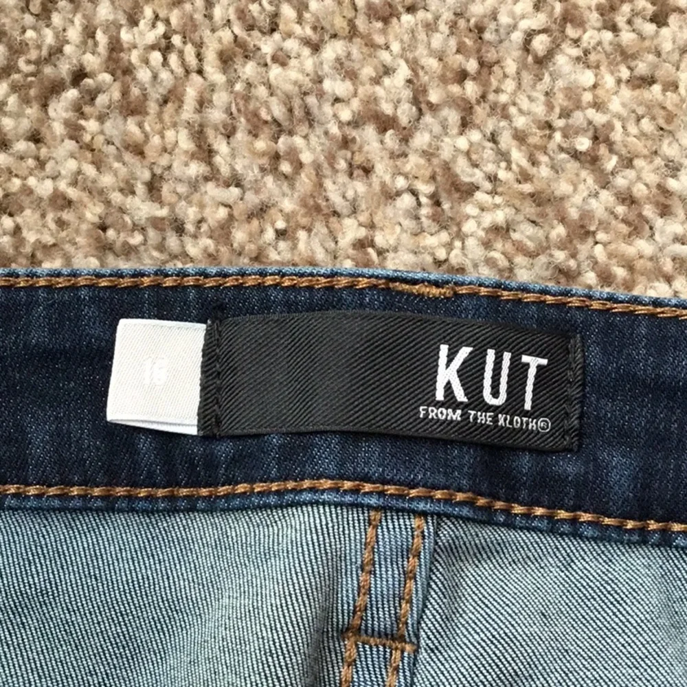 Jeans - Picture 2 of 3